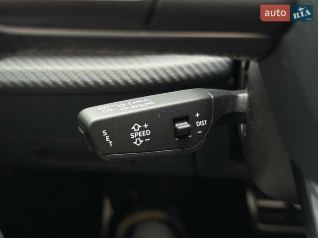 Красный Ауди SQ8, объемом двигателя 4 л и пробегом 5 тыс. км за 93000 $, фото 18 на Automoto.ua