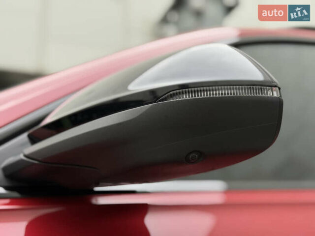 Красный Ауди SQ8, объемом двигателя 4 л и пробегом 5 тыс. км за 93000 $, фото 3 на Automoto.ua
