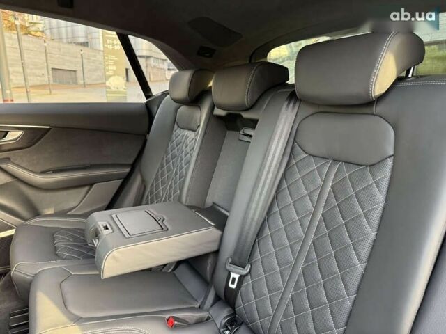 Ауді SQ8, об'ємом двигуна 4 л та пробігом 42 тис. км за 104999 $, фото 24 на Automoto.ua