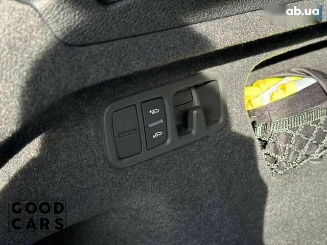 Ауди SQ8, объемом двигателя 4 л и пробегом 15 тыс. км за 122000 $, фото 18 на Automoto.ua