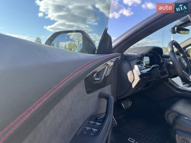 Сірий Ауді SQ8, об'ємом двигуна 4 л та пробігом 41 тис. км за 77000 $, фото 12 на Automoto.ua
