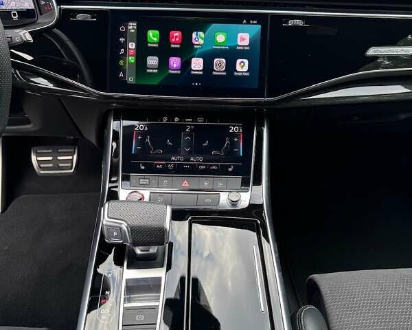 Серый Ауди SQ8, объемом двигателя 4 л и пробегом 180 тыс. км за 69300 $, фото 42 на Automoto.ua