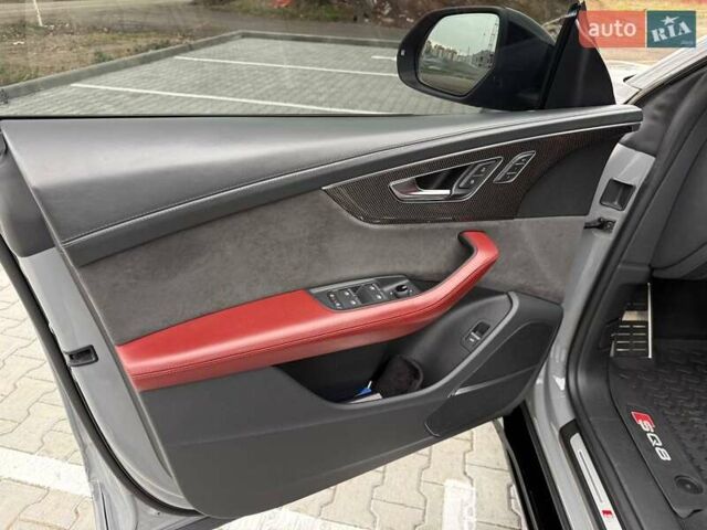 Серый Ауди SQ8, объемом двигателя 4 л и пробегом 93 тыс. км за 90000 $, фото 1 на Automoto.ua