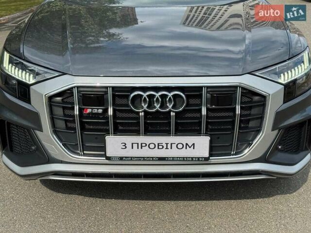 Серый Ауди SQ8, объемом двигателя 4 л и пробегом 180 тыс. км за 69300 $, фото 3 на Automoto.ua