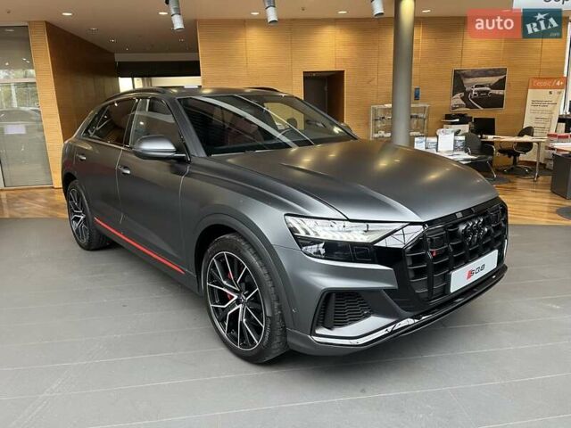 Серый Ауди SQ8, объемом двигателя 4 л и пробегом 34 тыс. км за 93000 $, фото 1 на Automoto.ua