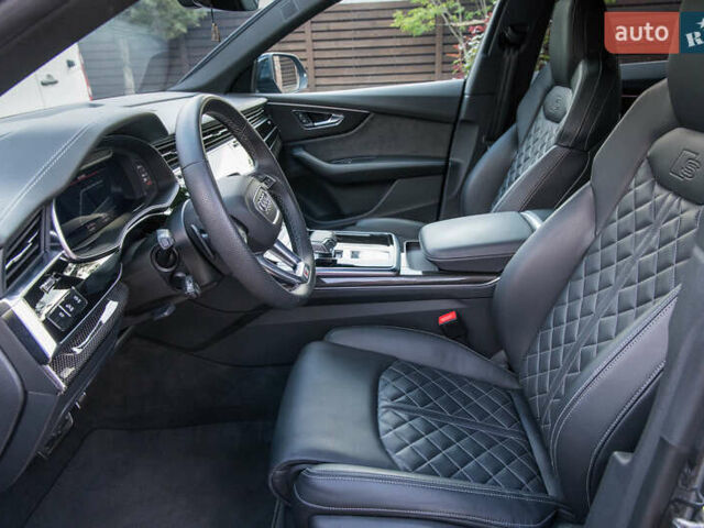 Серый Ауди SQ8, объемом двигателя 4 л и пробегом 130 тыс. км за 79700 $, фото 10 на Automoto.ua