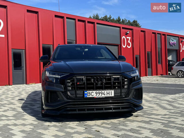 Серый Ауди SQ8, объемом двигателя 4 л и пробегом 92 тыс. км за 83400 $, фото 1 на Automoto.ua