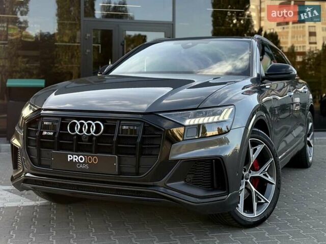 Серый Ауди SQ8, объемом двигателя 4 л и пробегом 92 тыс. км за 82000 $, фото 3 на Automoto.ua
