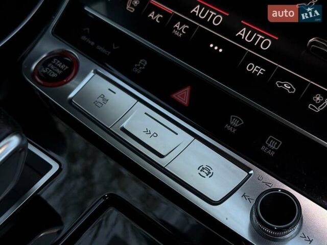 Серый Ауди SQ8, объемом двигателя 4 л и пробегом 92 тыс. км за 82000 $, фото 36 на Automoto.ua