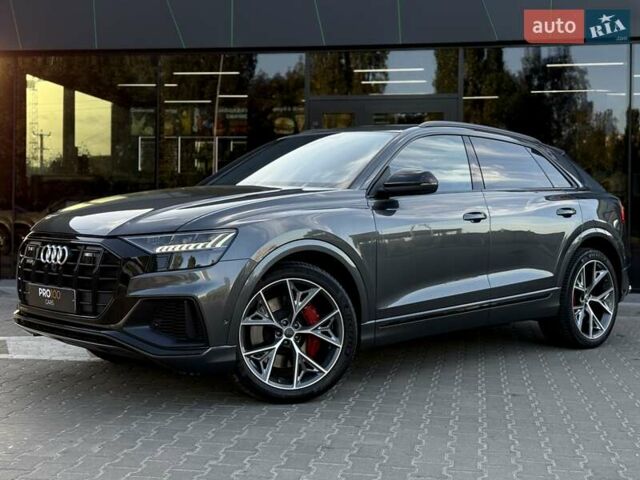 Серый Ауди SQ8, объемом двигателя 4 л и пробегом 92 тыс. км за 82000 $, фото 2 на Automoto.ua