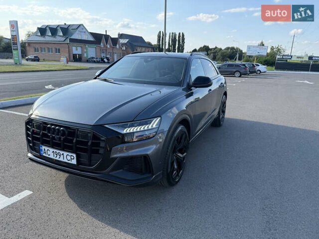 Серый Ауди SQ8, объемом двигателя 4 л и пробегом 56 тыс. км за 84000 $, фото 3 на Automoto.ua