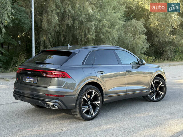 Серый Ауди SQ8, объемом двигателя 4 л и пробегом 49 тыс. км за 92000 $, фото 8 на Automoto.ua