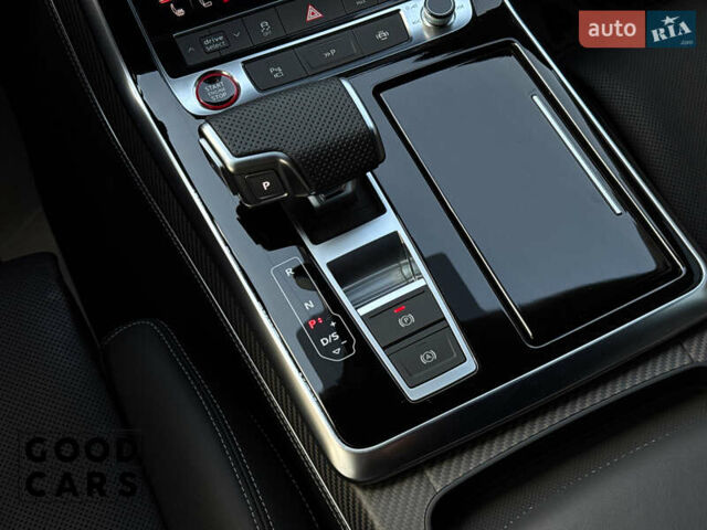 Серый Ауди SQ8, объемом двигателя 4 л и пробегом 15 тыс. км за 120000 $, фото 38 на Automoto.ua