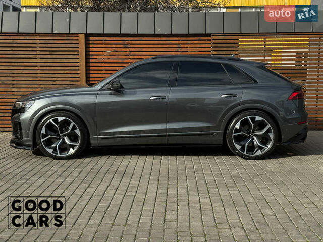 Серый Ауди SQ8, объемом двигателя 4 л и пробегом 15 тыс. км за 120000 $, фото 3 на Automoto.ua