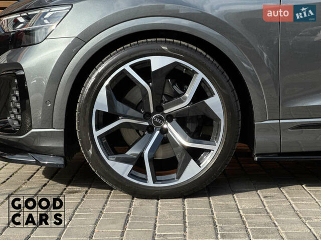 Серый Ауди SQ8, объемом двигателя 4 л и пробегом 15 тыс. км за 120000 $, фото 10 на Automoto.ua