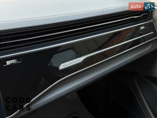 Серый Ауди SQ8, объемом двигателя 4 л и пробегом 15 тыс. км за 120000 $, фото 39 на Automoto.ua