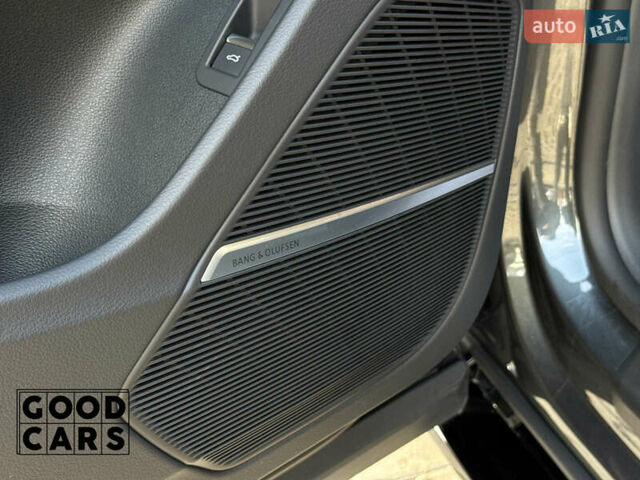 Серый Ауди SQ8, объемом двигателя 4 л и пробегом 15 тыс. км за 120000 $, фото 21 на Automoto.ua