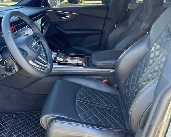 Серый Ауди SQ8, объемом двигателя 4 л и пробегом 31 тыс. км за 109000 $, фото 12 на Automoto.ua