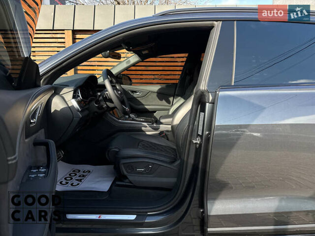 Серый Ауди SQ8, объемом двигателя 4 л и пробегом 15 тыс. км за 120000 $, фото 23 на Automoto.ua