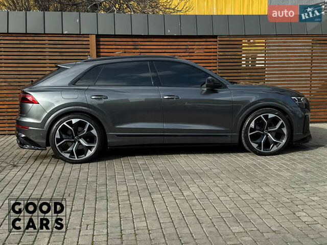 Серый Ауди SQ8, объемом двигателя 4 л и пробегом 15 тыс. км за 120000 $, фото 7 на Automoto.ua