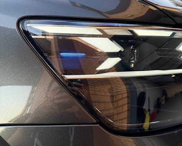 Ауди SQ8 2025 в Запорожье на Automoto.ua Серый Ауди SQ8, объемом двигателя 4 л и пробегом 9 тыс. км за 132500 $, фото 5 на Automoto.ua