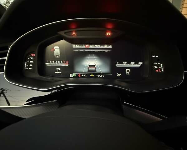 Ауди SQ8 2025 в Запорожье на Automoto.ua Серый Ауди SQ8, объемом двигателя 4 л и пробегом 9 тыс. км за 132500 $, фото 7 на Automoto.ua
