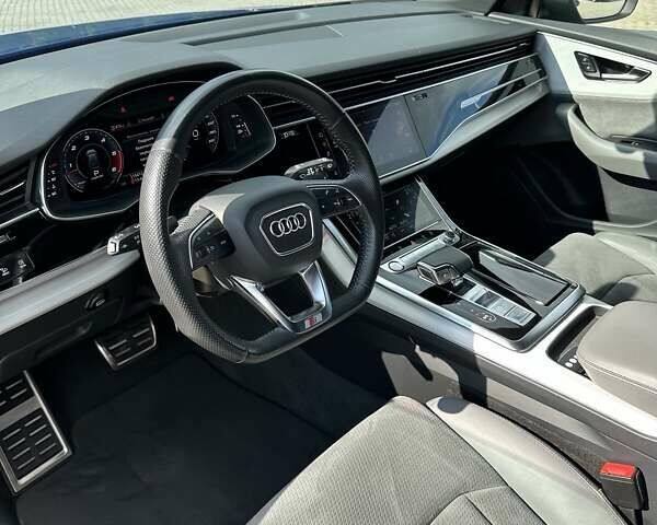 Ауді SQ8 2020 у Львові на Automoto.ua Синій Ауді SQ8, об'ємом двигуна 3.96 л та пробігом 115 тис. км за 80900 $, фото 9 на Automoto.ua