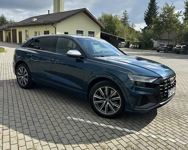 Ауді SQ8 2020 у Львові на Automoto.ua Синій Ауді SQ8, об'ємом двигуна 3.96 л та пробігом 115 тис. км за 80900 $, фото 2 на Automoto.ua