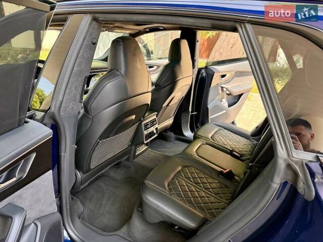 Синій Ауді SQ8, об'ємом двигуна 4 л та пробігом 94 тис. км за 89000 $, фото 24 на Automoto.ua