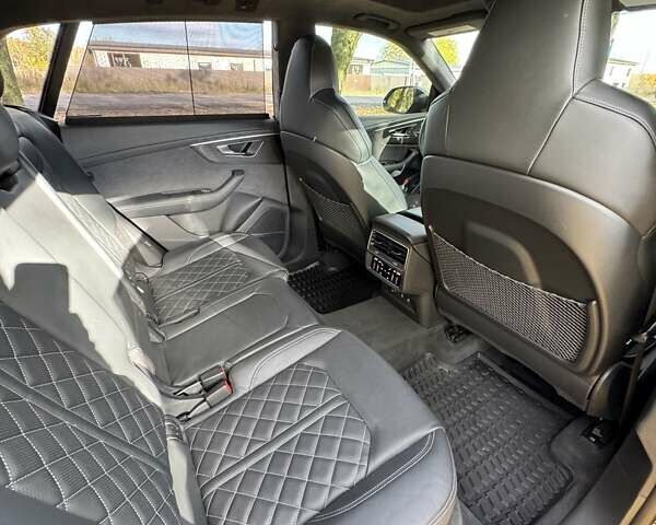 Ауди SQ8 2023 в Киеве на Automoto.ua Синий Ауди SQ8, объемом двигателя 4 л и пробегом 33 тыс. км за 97700 $, фото 13 на Automoto.ua