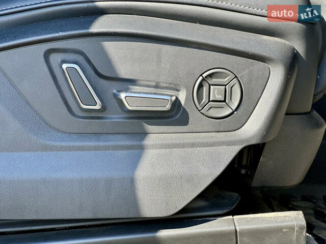 Синий Ауди SQ8, объемом двигателя 4 л и пробегом 33 тыс. км за 94990 $, фото 49 на Automoto.ua