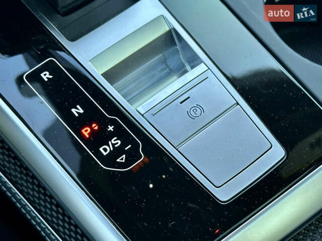 Синий Ауди SQ8, объемом двигателя 4 л и пробегом 33 тыс. км за 94990 $, фото 60 на Automoto.ua