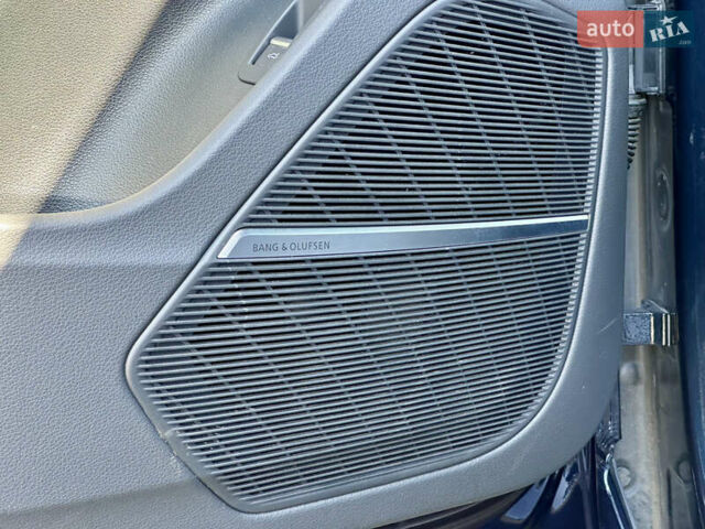 Синий Ауди SQ8, объемом двигателя 4 л и пробегом 33 тыс. км за 94990 $, фото 29 на Automoto.ua