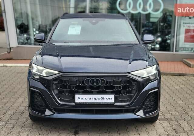 Ауди SQ8 2025 в Хмельницком на Automoto.ua Синий Ауди SQ8, объемом двигателя 4 л и пробегом 15 тыс. км за 143000 $, фото 1 на Automoto.ua