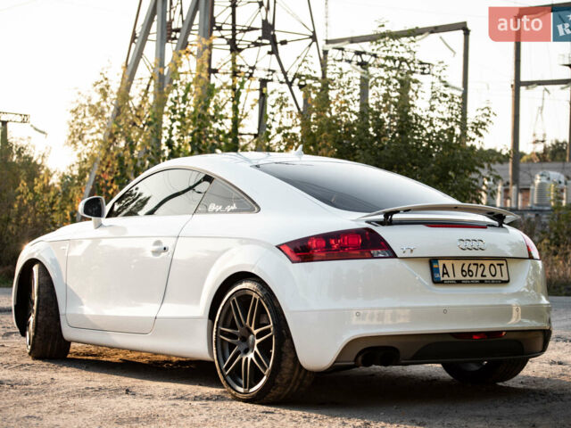 Білий Ауді TT, об'ємом двигуна 1.98 л та пробігом 290 тис. км за 10000 $, фото 2 на Automoto.ua