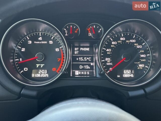 Белый Ауди ТТ, объемом двигателя 2 л и пробегом 138 тыс. км за 12900 $, фото 5 на Automoto.ua
