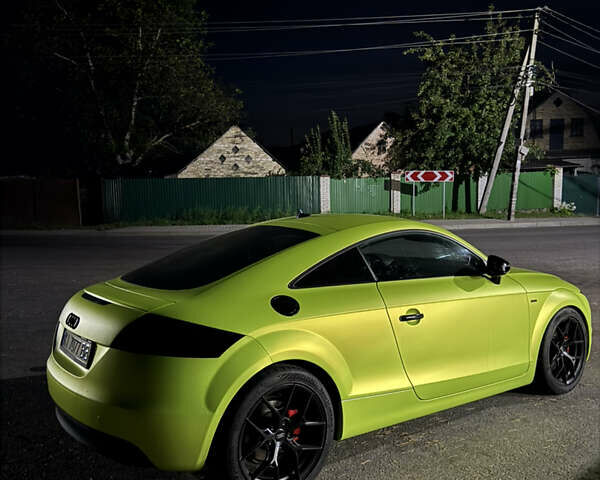 Белый Ауди ТТ, объемом двигателя 1.98 л и пробегом 220 тыс. км за 12500 $, фото 5 на Automoto.ua