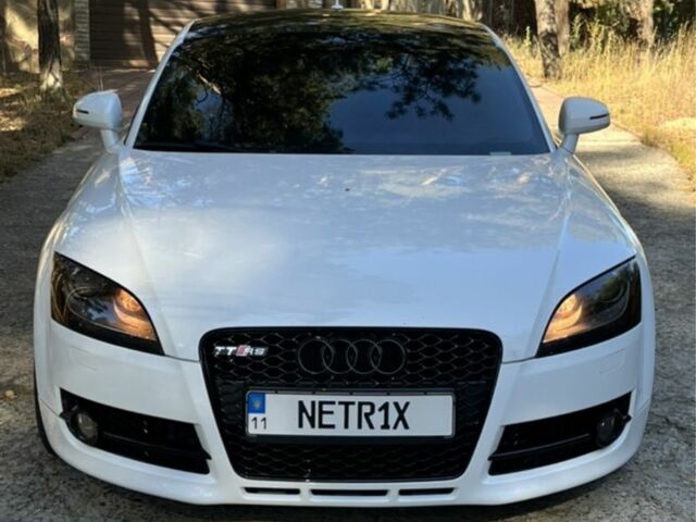 Белый Ауди ТТ, объемом двигателя 2 л и пробегом 138 тыс. км за 12900 $, фото 3 на Automoto.ua