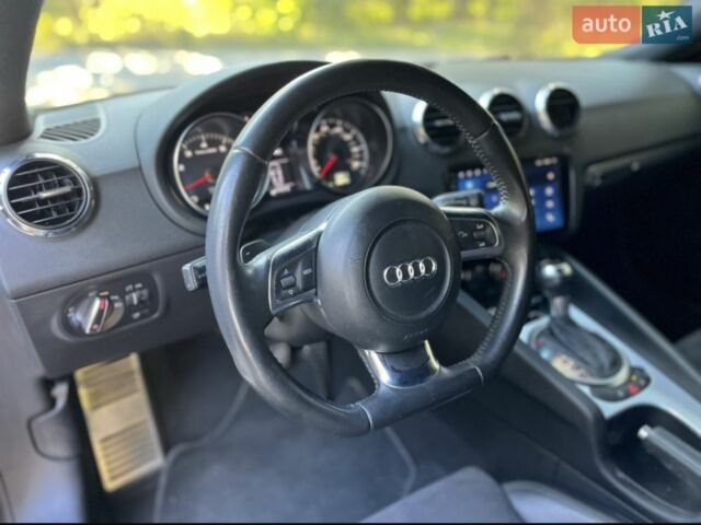Белый Ауди ТТ, объемом двигателя 2 л и пробегом 138 тыс. км за 12900 $, фото 7 на Automoto.ua