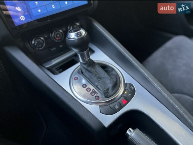 Белый Ауди ТТ, объемом двигателя 2 л и пробегом 138 тыс. км за 12900 $, фото 6 на Automoto.ua