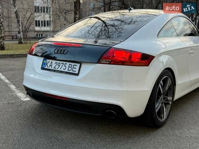 Білий Ауді TT, об'ємом двигуна 1.98 л та пробігом 184 тис. км за 13800 $, фото 6 на Automoto.ua