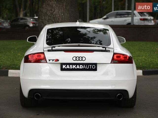 Белый Ауди ТТ, объемом двигателя 1.98 л и пробегом 143 тыс. км за 15000 $, фото 4 на Automoto.ua