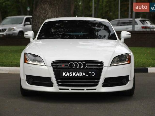 Белый Ауди ТТ, объемом двигателя 1.98 л и пробегом 143 тыс. км за 13500 $, фото 1 на Automoto.ua