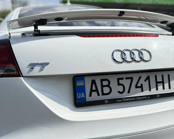 Белый Ауди ТТ, объемом двигателя 2 л и пробегом 100 тыс. км за 23000 $, фото 23 на Automoto.ua