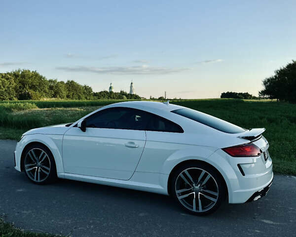 Білий Ауді TT, об'ємом двигуна 1.98 л та пробігом 95 тис. км за 21999 $, фото 2 на Automoto.ua