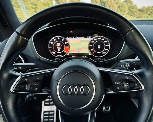 Білий Ауді TT, об'ємом двигуна 1.98 л та пробігом 95 тис. км за 21999 $, фото 11 на Automoto.ua