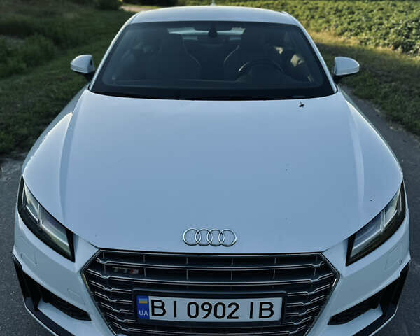 Білий Ауді TT, об'ємом двигуна 1.98 л та пробігом 95 тис. км за 21999 $, фото 4 на Automoto.ua