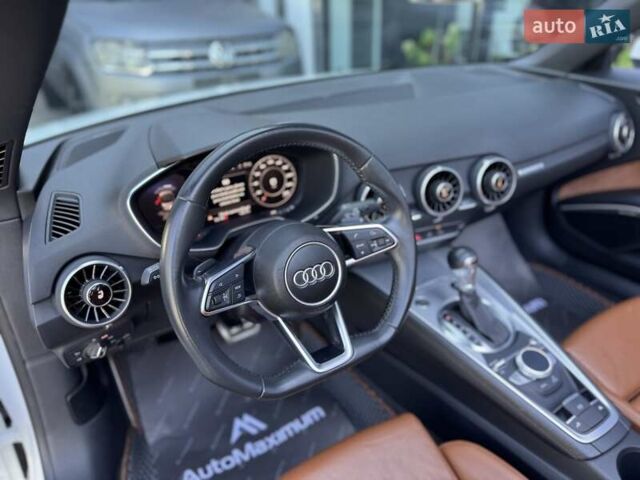 Білий Ауді TT, об'ємом двигуна 1.98 л та пробігом 71 тис. км за 25900 $, фото 23 на Automoto.ua