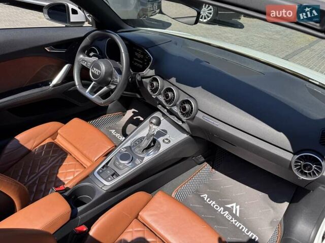 Білий Ауді TT, об'ємом двигуна 1.98 л та пробігом 71 тис. км за 25900 $, фото 20 на Automoto.ua