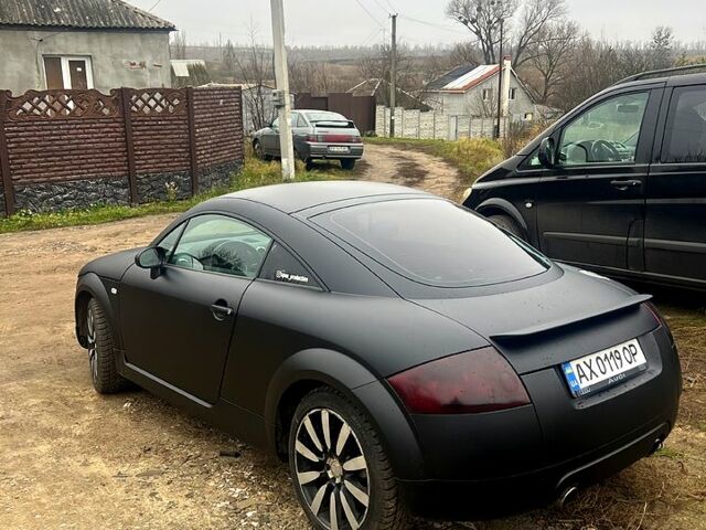 Черный Ауди ТТ, объемом двигателя 1.8 л и пробегом 280 тыс. км за 6500 $, фото 3 на Automoto.ua